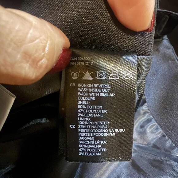 H&M Black Jacquard Pattern Mini Skirt Size 8 Festive Holiday New Year’s Party - Picture 8 of 8